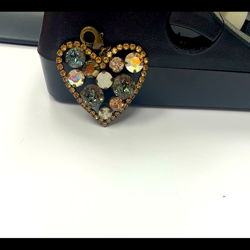 Sabika 2010 Ladies Lunch heart pendant